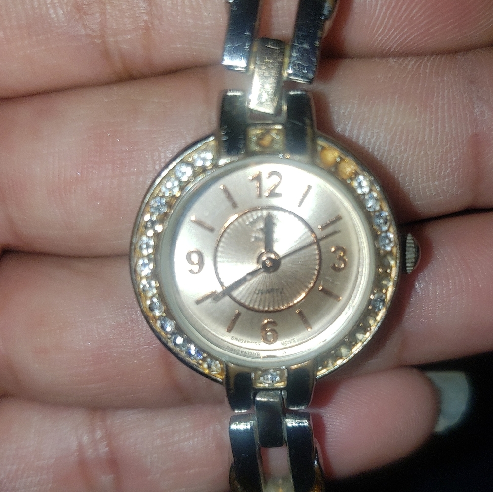 Vntg Beverly hills polo watch